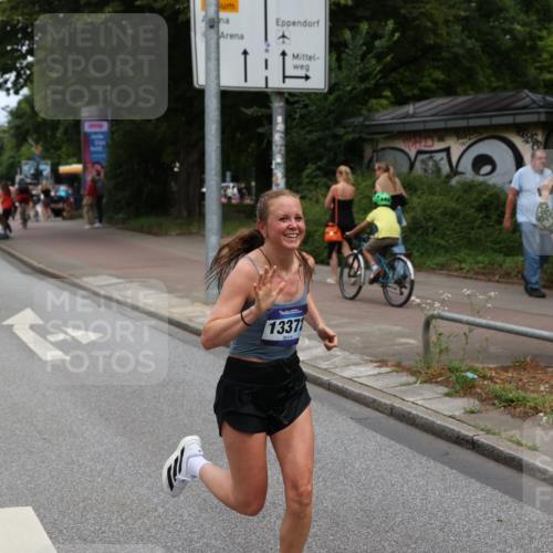 29.06.2025 - hella hamburg halbmarathon Yannick Fuchs http://msf.ph/oto/8207563 29.06.2025 10:32:15 20KM 1290, 1505, 2196, 2404, 3480, 3790, 5042, 5791, 5923, 6047, 6458, 9017, 9944, 10190, 10451, 10922, 11106, 11423, 12739, 12900, 13148, 13372, 13595, 15410, 15888, 16992, 17726, 18103, 18193, 18216, 18357, 18986 meine-sportfotos.de