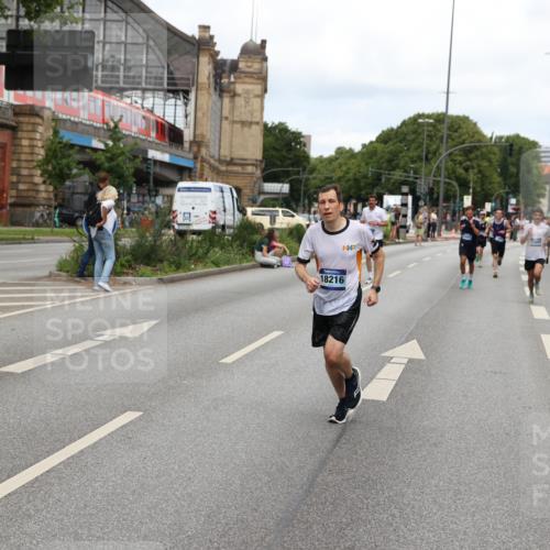 29.06.2025 - hella hamburg halbmarathon Yannick Fuchs http://msf.ph/oto/8208014 29.06.2025 10:32:18 20KM 1290, 1505, 2404, 3480, 3790, 5042, 5791, 5923, 6047, 9017, 9944, 10190, 10451, 10922, 11106, 11423, 12739, 12900, 13148, 13372, 13595, 13900, 15888, 17726, 18103, 18193, 18216, 18277, 18357, 18986 meine-sportfotos.de