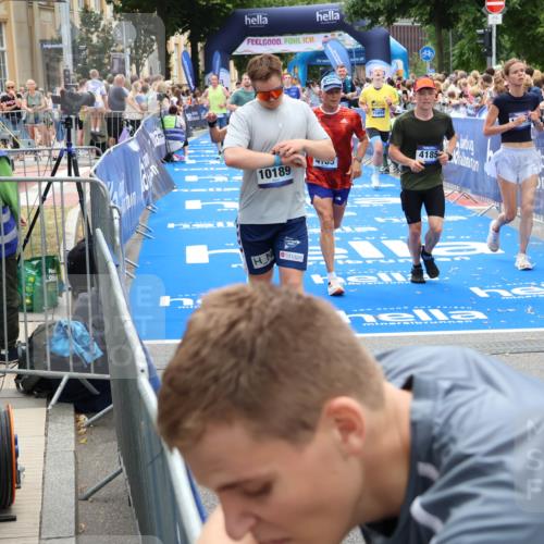 29.06.2025 - hella hamburg halbmarathon Zöllner http://msf.ph/oto/8208230 29.06.2025 10:49:28 Ziel 1342, 1476, 2878, 4183, 4185, 8813, 10189, 11339, 11779, 11819, 12670, 13269, 14526, 14838, 15422, 15784, 15894, 15966, 16891, 18476, 18887, 18960 meine-sportfotos.de