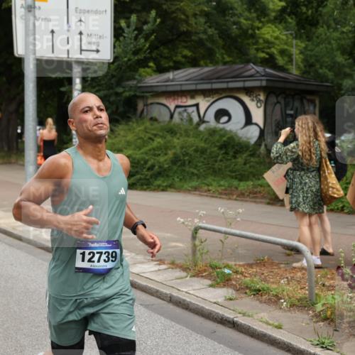 29.06.2025 - hella hamburg halbmarathon Yannick Fuchs http://msf.ph/oto/8208348 29.06.2025 10:32:18 20KM 1290, 1505, 2404, 3480, 3790, 5042, 5791, 5923, 6047, 9017, 9944, 10190, 10451, 10922, 11106, 11423, 12739, 12900, 13148, 13372, 13595, 13900, 15888, 17726, 18103, 18193, 18216, 18277, 18357, 18986 meine-sportfotos.de