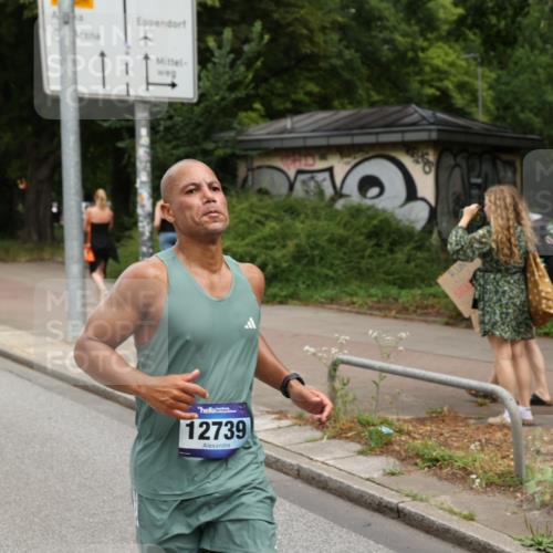 29.06.2025 - hella hamburg halbmarathon Yannick Fuchs http://msf.ph/oto/8208375 29.06.2025 10:32:18 20KM 1290, 1505, 2404, 3480, 3790, 5042, 5791, 5923, 6047, 9017, 9944, 10190, 10451, 10922, 11106, 11423, 12739, 12900, 13148, 13372, 13595, 13900, 15888, 17726, 18103, 18193, 18216, 18277, 18357, 18986 meine-sportfotos.de