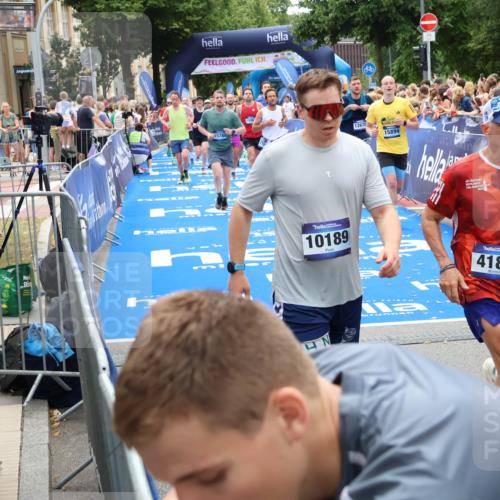 29.06.2025 - hella hamburg halbmarathon Zöllner http://msf.ph/oto/8208381 29.06.2025 10:49:29 Ziel 1342, 1476, 2878, 4183, 4185, 8437, 8813, 11339, 11779, 11819, 12670, 13269, 14838, 15422, 15784, 15894, 15966, 16891, 18476, 18887, 18960 meine-sportfotos.de