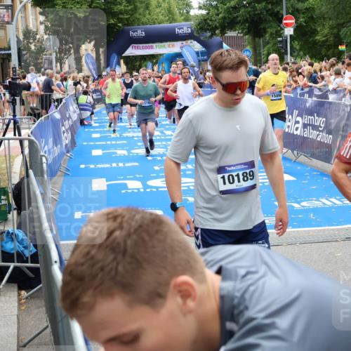 29.06.2025 - hella hamburg halbmarathon Zöllner http://msf.ph/oto/8208416 29.06.2025 10:49:30 Ziel 1342, 1476, 2878, 8437, 8689, 8813, 11339, 11779, 12094, 12670, 13269, 14838, 15784, 15894, 15966, 16891, 18476, 18887, 18960 meine-sportfotos.de