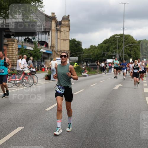 29.06.2025 - hella hamburg halbmarathon Yannick Fuchs http://msf.ph/oto/8208436 29.06.2025 10:44:58 20KM 1461, 1466, 1750, 1817, 2207, 2411, 2540, 2880, 3654, 4077, 4816, 5018, 5115, 6027, 6712, 7052, 7134, 7369, 7397, 7583, 8117, 8205, 8261, 8819, 9057, 10215, 11214, 11422, 12016, 12778, 12949, 13687, 13701, 13808, 13875, 14125, 14626, 15362, 15395, 15720, 16285, 16291, 17129, 17179, 17221, 17823, 18006, 18182, 18394, 18413, 18489 meine-sportfotos.de