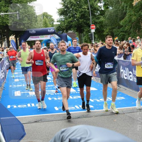 29.06.2025 - hella hamburg halbmarathon Zöllner http://msf.ph/oto/8208584 29.06.2025 10:49:32 Ziel 1342, 1476, 2592, 2596, 2878, 8437, 8689, 8813, 11339, 11340, 11779, 12094, 12670, 13233, 13269, 14838, 15784, 15857, 15894, 15966, 16114, 16592, 16891, 18476, 18887, 18960 meine-sportfotos.de