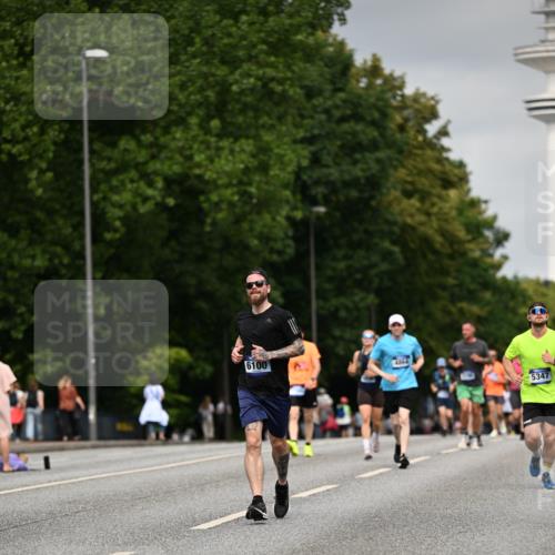 29.06.2025 - hella hamburg halbmarathon Dr. Thomas Lammeyer http://msf.ph/oto/8208590 29.06.2025 10:12:15 Kennedybrücke 1079, 1427, 1527, 2190, 2309, 3922, 4228, 4864, 5347, 6100, 7019, 9071, 9338 meine-sportfotos.de