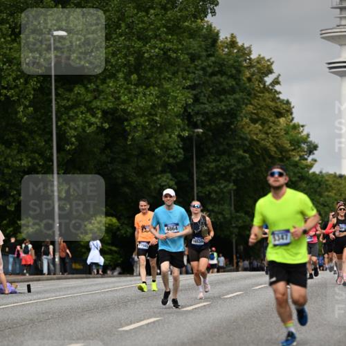 29.06.2025 - hella hamburg halbmarathon Dr. Thomas Lammeyer http://msf.ph/oto/8208695 29.06.2025 10:12:18 Kennedybrücke 1079, 1427, 1527, 2190, 2309, 3922, 4228, 4864, 5347, 6100, 7019, 9071 meine-sportfotos.de