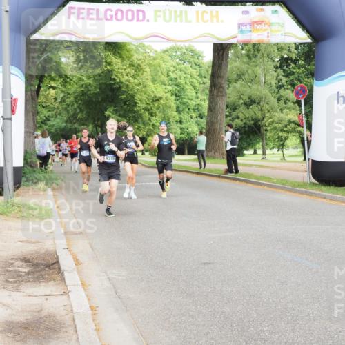29.06.2025 - hella hamburg halbmarathon MichiJ http://msf.ph/oto/8208702 29.06.2025 10:22:49 Zwischen KM18-KM19 4246, 12290, 13066, 14549, 17802, 18731 meine-sportfotos.de