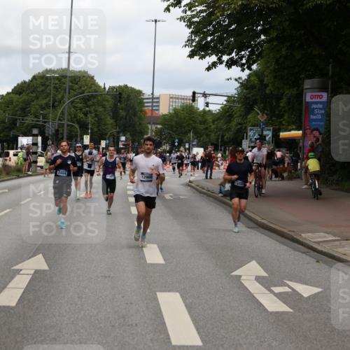 29.06.2025 - hella hamburg halbmarathon Yannick Fuchs http://msf.ph/oto/8208774 29.06.2025 10:32:19 20KM 1290, 1505, 2404, 3480, 3790, 5042, 5791, 5923, 6047, 9017, 9944, 10190, 10793, 10922, 11106, 11423, 12739, 12900, 13148, 13372, 13595, 13900, 15303, 15888, 16698, 17726, 18103, 18193, 18216, 18277, 18357, 18986 meine-sportfotos.de