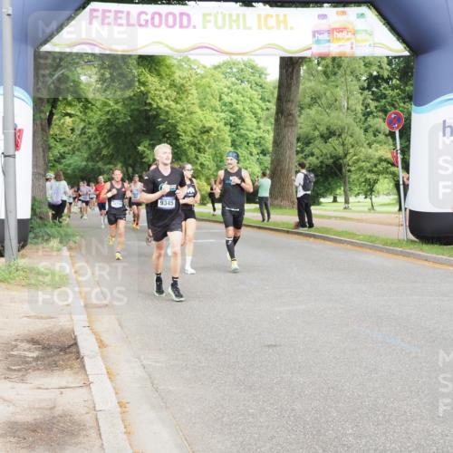29.06.2025 - hella hamburg halbmarathon MichiJ http://msf.ph/oto/8208776 29.06.2025 10:22:50 Zwischen KM18-KM19 4246, 12290, 13066, 14310, 14549, 17802 meine-sportfotos.de