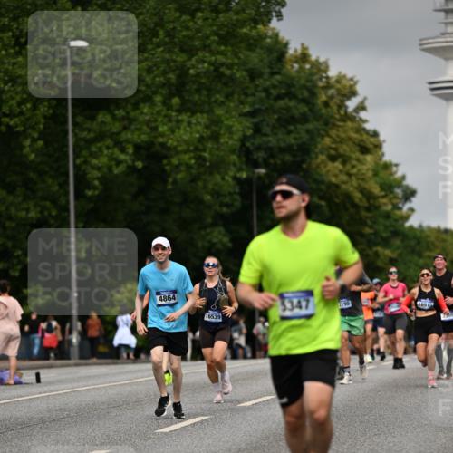 29.06.2025 - hella hamburg halbmarathon Dr. Thomas Lammeyer http://msf.ph/oto/8208816 29.06.2025 10:12:20 Kennedybrücke 1079, 1427, 1527, 2190, 2309, 3922, 4228, 4864, 5347, 6100, 7019, 9071 meine-sportfotos.de