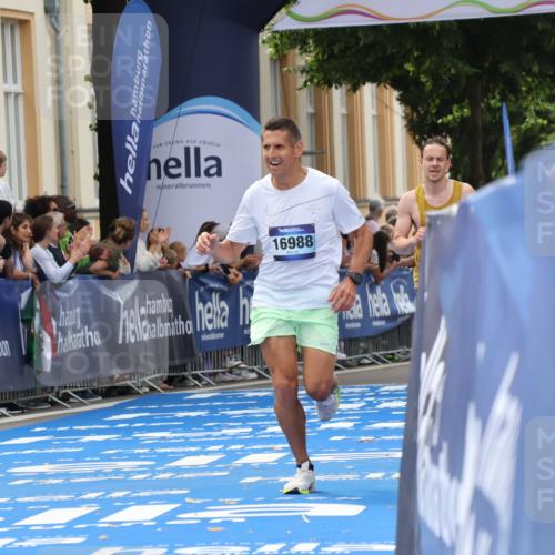 29.06.2025 - hella hamburg halbmarathon Strokosch-Dieckow http://msf.ph/oto/8208887 29.06.2025 10:20:47 Ziel 11210, 14360, 14766, 16988, 17402 meine-sportfotos.de
