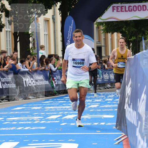 29.06.2025 - hella hamburg halbmarathon Strokosch-Dieckow http://msf.ph/oto/8208912 29.06.2025 10:20:48 Ziel 11210, 14360, 14766, 16988, 17402 meine-sportfotos.de