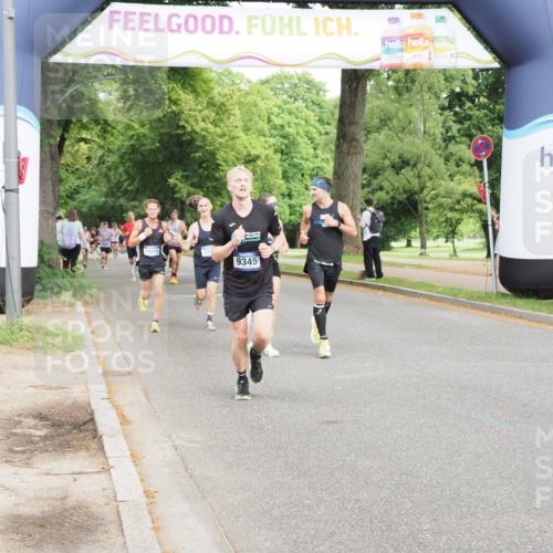 29.06.2025 - hella hamburg halbmarathon MichiJ http://msf.ph/oto/8208943 29.06.2025 10:22:51 Zwischen KM18-KM19 4246, 9345, 12290, 13066, 14310, 14549, 17802 meine-sportfotos.de