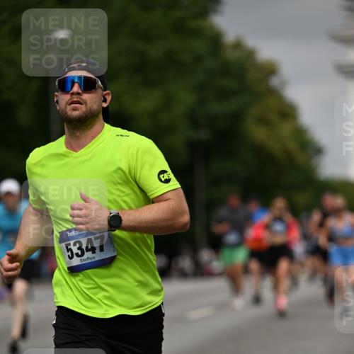 29.06.2025 - hella hamburg halbmarathon Dr. Thomas Lammeyer http://msf.ph/oto/8209038 29.06.2025 10:12:22 Kennedybrücke 1427, 1527, 2190, 2309, 4228, 4864, 5100, 5347, 6100, 6918, 9071 meine-sportfotos.de