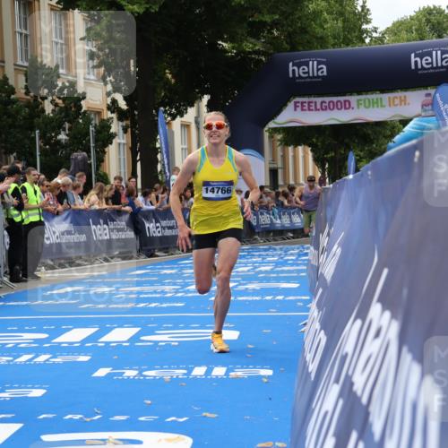 29.06.2025 - hella hamburg halbmarathon Strokosch-Dieckow http://msf.ph/oto/8209119 29.06.2025 10:20:54 Ziel 6530, 11210, 14766, 17402, 19075 meine-sportfotos.de