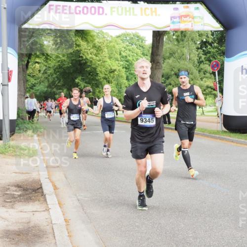 29.06.2025 - hella hamburg halbmarathon MichiJ http://msf.ph/oto/8209139 29.06.2025 10:22:51 Zwischen KM18-KM19 4246, 9345, 12290, 13066, 14310, 14549, 17802 meine-sportfotos.de
