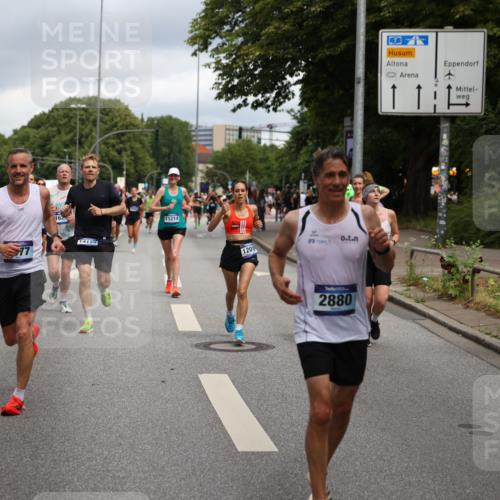 29.06.2025 - hella hamburg halbmarathon Yannick Fuchs http://msf.ph/oto/8209159 29.06.2025 10:45:06 20KM 1366, 1461, 2411, 2540, 2880, 3654, 4077, 4816, 5018, 5336, 5600, 7052, 7134, 7369, 8117, 8205, 8261, 8508, 8819, 8989, 9057, 10057, 10215, 10508, 10603, 11214, 11422, 11512, 11733, 12016, 12778, 12949, 13073, 13808, 14125, 15480, 15720, 15871, 16285, 16291, 16907, 17129, 17221, 17823, 18006, 18182, 18413, 18489, 19007 meine-sportfotos.de