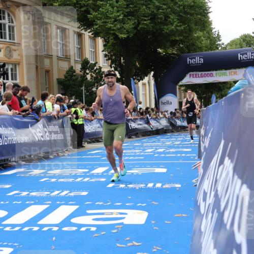 29.06.2025 - hella hamburg halbmarathon Strokosch-Dieckow http://msf.ph/oto/8209261 29.06.2025 10:20:59 Ziel 6530, 16120, 19075 meine-sportfotos.de