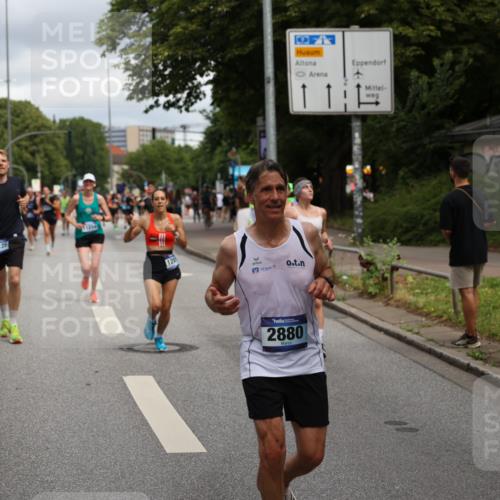 29.06.2025 - hella hamburg halbmarathon Yannick Fuchs http://msf.ph/oto/8209283 29.06.2025 10:45:06 20KM 1366, 1461, 2411, 2540, 2880, 3654, 4077, 4816, 5018, 5336, 5600, 7052, 7134, 7369, 8117, 8205, 8261, 8508, 8819, 8989, 9057, 10057, 10215, 10508, 10603, 11214, 11422, 11512, 11733, 12016, 12778, 12949, 13073, 13808, 14125, 15480, 15720, 15871, 16285, 16291, 16907, 17129, 17221, 17823, 18006, 18182, 18413, 18489, 19007 meine-sportfotos.de