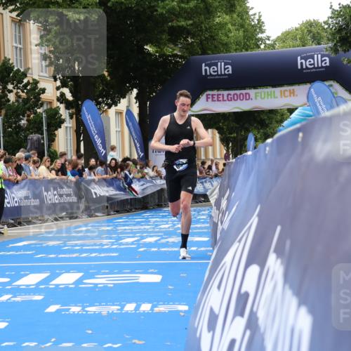 29.06.2025 - hella hamburg halbmarathon Strokosch-Dieckow http://msf.ph/oto/8209309 29.06.2025 10:21:01 Ziel 6530, 14717, 16120, 19075 meine-sportfotos.de