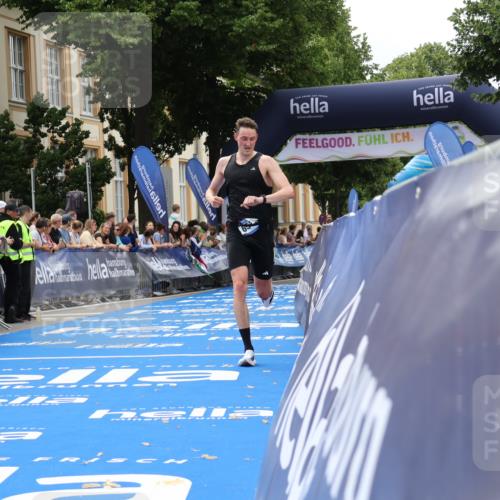 29.06.2025 - hella hamburg halbmarathon Strokosch-Dieckow http://msf.ph/oto/8209322 29.06.2025 10:21:01 Ziel 6530, 14717, 16120, 19075 meine-sportfotos.de