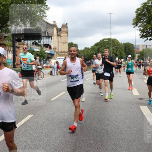 29.06.2025 - hella hamburg halbmarathon Yannick Fuchs http://msf.ph/oto/8209346 29.06.2025 10:45:06 20KM 1366, 1461, 2411, 2540, 2880, 3654, 4077, 4816, 5018, 5336, 5600, 7052, 7134, 7369, 8117, 8205, 8261, 8508, 8819, 8989, 9057, 10057, 10215, 10508, 10603, 11214, 11422, 11512, 11733, 12016, 12778, 12949, 13073, 13808, 14125, 15480, 15720, 15871, 16285, 16291, 16907, 17129, 17221, 17823, 18006, 18182, 18413, 18489, 19007 meine-sportfotos.de
