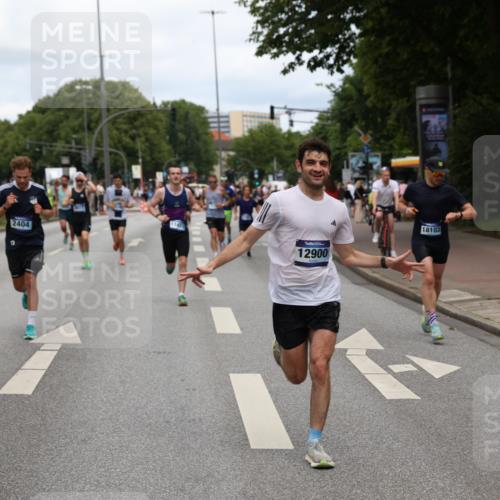 29.06.2025 - hella hamburg halbmarathon Yannick Fuchs http://msf.ph/oto/8209388 29.06.2025 10:32:21 20KM 1505, 2404, 3480, 3790, 5042, 5791, 5923, 6047, 7152, 7154, 9017, 9944, 10793, 10922, 11106, 11423, 12739, 12900, 13148, 13372, 13595, 13900, 15303, 15382, 15888, 16698, 17726, 18103, 18193, 18216, 18277, 18357, 18986 meine-sportfotos.de