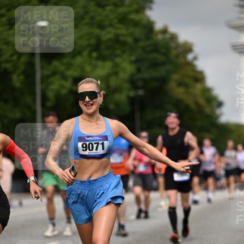 29.06.2025 - hella hamburg halbmarathon Dr. Thomas Lammeyer http://msf.ph/oto/8209479 29.06.2025 10:12:26 Kennedybrücke 1527, 2190, 2309, 4864, 5100, 5347, 6100, 6918, 9071, 9616, 9966 meine-sportfotos.de