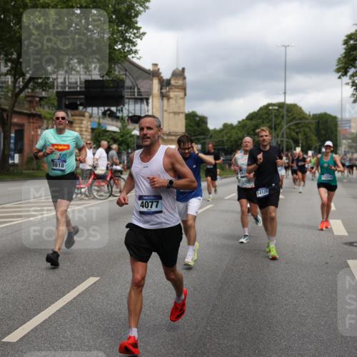29.06.2025 - hella hamburg halbmarathon Yannick Fuchs http://msf.ph/oto/8209590 29.06.2025 10:45:07 20KM 1366, 1461, 2411, 2540, 2880, 4077, 4816, 5018, 5336, 5600, 7052, 7134, 7369, 7943, 8117, 8205, 8261, 8508, 8819, 8989, 9057, 10057, 10215, 10508, 10603, 11214, 11422, 11512, 11733, 12016, 12778, 12949, 13073, 13808, 14125, 15480, 15720, 15871, 16285, 16291, 16907, 17129, 17221, 17823, 18006, 18182, 18413, 18489, 19007 meine-sportfotos.de