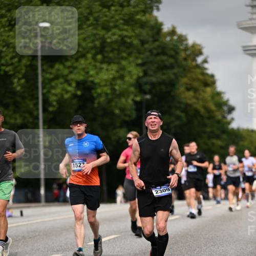 29.06.2025 - hella hamburg halbmarathon Dr. Thomas Lammeyer http://msf.ph/oto/8209876 29.06.2025 10:12:27 Kennedybrücke 1527, 2190, 2309, 4864, 5100, 5347, 6100, 6590, 6918, 7453, 9071, 9616, 9966 meine-sportfotos.de