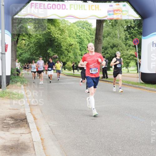 29.06.2025 - hella hamburg halbmarathon MichiJ http://msf.ph/oto/8209885 29.06.2025 10:22:56 Zwischen KM18-KM19 1053, 2243, 4246, 5193, 9345, 10865, 14310, 15902 meine-sportfotos.de