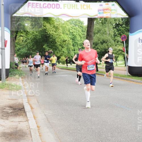 29.06.2025 - hella hamburg halbmarathon MichiJ http://msf.ph/oto/8209910 29.06.2025 10:22:56 Zwischen KM18-KM19 1053, 2243, 4246, 5193, 9345, 10865, 14310, 15902 meine-sportfotos.de