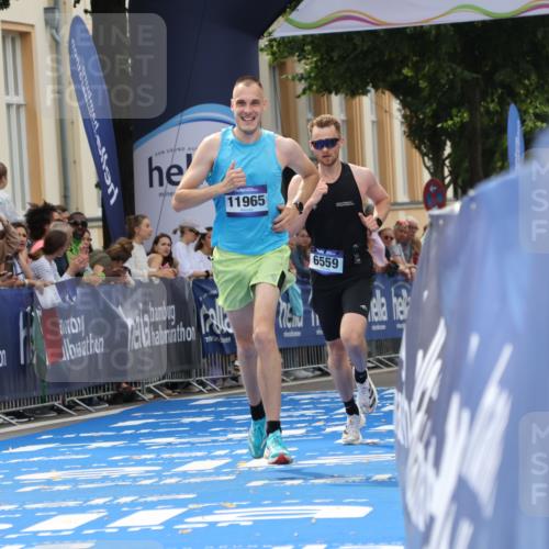 29.06.2025 - hella hamburg halbmarathon Strokosch-Dieckow http://msf.ph/oto/8209914 29.06.2025 10:21:38 Ziel 6559, 9442, 11965, 17856 meine-sportfotos.de