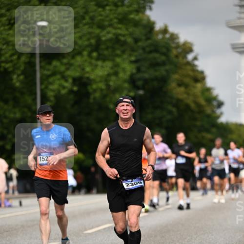 29.06.2025 - hella hamburg halbmarathon Dr. Thomas Lammeyer http://msf.ph/oto/8210049 29.06.2025 10:12:28 Kennedybrücke 1527, 2190, 2309, 4864, 5100, 5347, 6100, 6590, 6918, 7453, 9071, 9457, 9616, 9966 meine-sportfotos.de
