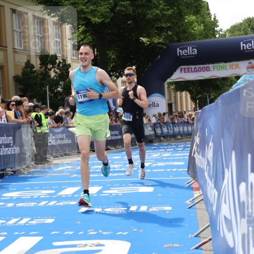 29.06.2025 - hella hamburg halbmarathon Strokosch-Dieckow http://msf.ph/oto/8210053 29.06.2025 10:21:41 Ziel 6559, 11965 meine-sportfotos.de