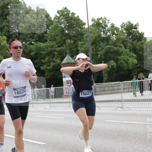 29.06.2025 - hella hamburg halbmarathon Jannik Wohlers http://msf.ph/oto/8210121 29.06.2025 10:26:22 Lombardsbrücke 1973, 2045, 2643, 4507, 4509, 6625, 7069, 8079, 9186, 11270, 11740, 12071, 15027, 15807, 15878, 16479, 16788, 17300, 17675, 18074, 18516, 18962, 18978 meine-sportfotos.de