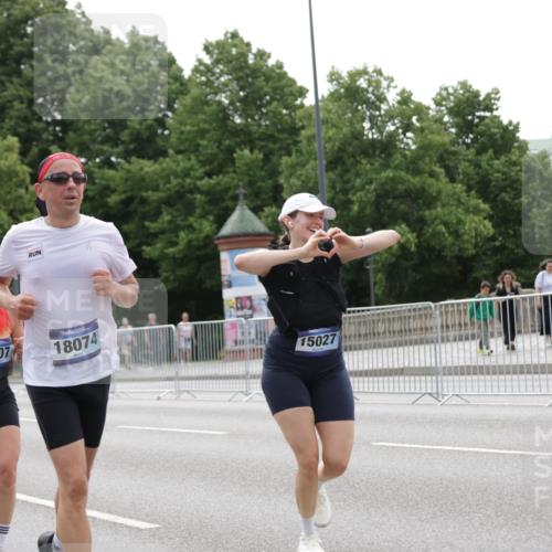 29.06.2025 - hella hamburg halbmarathon Jannik Wohlers http://msf.ph/oto/8210135 29.06.2025 10:26:22 Lombardsbrücke 1973, 2045, 2643, 4507, 4509, 6625, 7069, 8079, 9186, 11270, 11740, 12071, 15027, 15807, 15878, 16479, 16788, 17300, 17675, 18074, 18516, 18962, 18978 meine-sportfotos.de