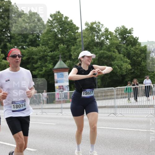 29.06.2025 - hella hamburg halbmarathon Jannik Wohlers http://msf.ph/oto/8210153 29.06.2025 10:26:22 Lombardsbrücke 1973, 2045, 2643, 4507, 4509, 6625, 7069, 8079, 9186, 11270, 11740, 12071, 15027, 15807, 15878, 16479, 16788, 17300, 17675, 18074, 18516, 18962, 18978 meine-sportfotos.de