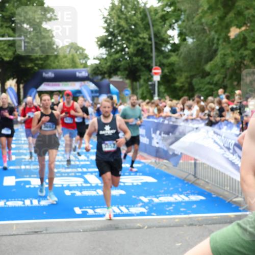 29.06.2025 - hella hamburg halbmarathon Zöllner http://msf.ph/oto/8210159 29.06.2025 10:50:06 Ziel 1216, 1321, 1507, 2020, 3562, 3692, 3852, 7100, 7657, 9031, 9213, 9303, 9965, 12203, 12271, 13225, 13758, 14257, 16403, 18228, 18657, 18658, 18884, 19112 meine-sportfotos.de