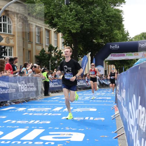 29.06.2025 - hella hamburg halbmarathon Strokosch-Dieckow http://msf.ph/oto/8210169 29.06.2025 10:22:02 Ziel 13751, 16068, 17886, 18693 meine-sportfotos.de