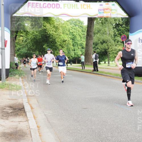 29.06.2025 - hella hamburg halbmarathon MichiJ http://msf.ph/oto/8210193 29.06.2025 10:22:58 Zwischen KM18-KM19 1053, 2243, 5193, 6305, 9345, 10865, 14310, 15902 meine-sportfotos.de