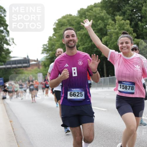 29.06.2025 - hella hamburg halbmarathon Jannik Wohlers http://msf.ph/oto/8210469 29.06.2025 10:26:24 Lombardsbrücke 1973, 2045, 2643, 4507, 4509, 6625, 7069, 8079, 9186, 11270, 11740, 12071, 15027, 15878, 16479, 16788, 17300, 17675, 18074, 18516, 18962, 18978 meine-sportfotos.de
