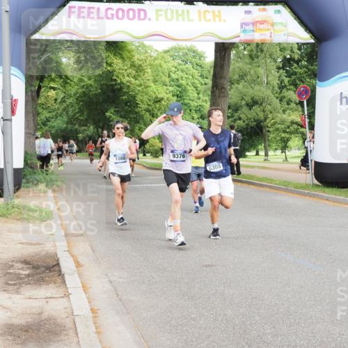 29.06.2025 - hella hamburg halbmarathon MichiJ http://msf.ph/oto/8210503 29.06.2025 10:23:00 Zwischen KM18-KM19 1053, 2243, 5193, 6305, 9376, 10865, 15902 meine-sportfotos.de