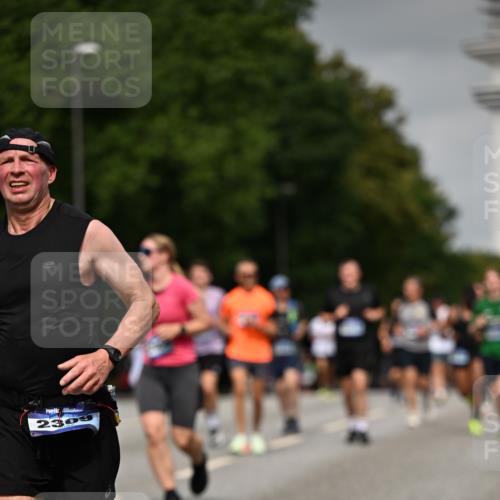 29.06.2025 - hella hamburg halbmarathon Dr. Thomas Lammeyer http://msf.ph/oto/8210507 29.06.2025 10:12:30 Kennedybrücke 1188, 1527, 2190, 2309, 4864, 5100, 5347, 6100, 6590, 6918, 7348, 7453, 9071, 9457, 9616, 9966 meine-sportfotos.de
