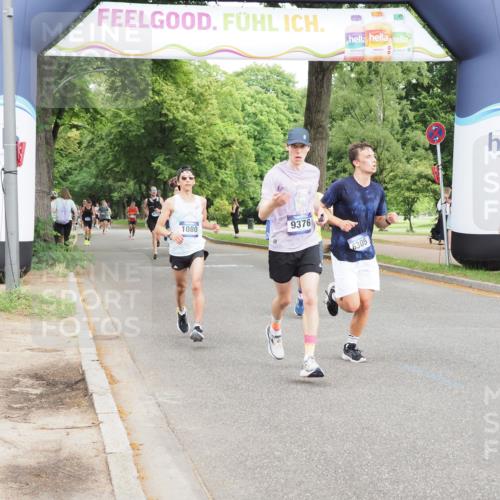29.06.2025 - hella hamburg halbmarathon MichiJ http://msf.ph/oto/8210605 29.06.2025 10:23:00 Zwischen KM18-KM19 1053, 2243, 5193, 6305, 9376, 10865, 15902 meine-sportfotos.de