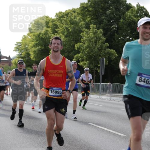 29.06.2025 - hella hamburg halbmarathon Jannik Wohlers http://msf.ph/oto/8210637 29.06.2025 09:49:14 Lombardsbrücke 1343, 1445, 2324, 2573, 2750, 3136, 3282, 4148, 4303, 4425, 6095, 7035, 7229, 8370, 8465, 9264, 9265, 9296, 9686, 9914, 10930, 13800, 14359, 14374, 14629, 14667, 14688, 14789, 15094, 15095, 15561, 16347, 16399, 16523, 16816, 16819, 17182, 17192, 17360, 17646, 18183, 18285, 18547, 18761 meine-sportfotos.de