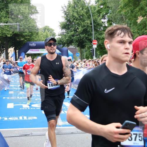 29.06.2025 - hella hamburg halbmarathon Zöllner http://msf.ph/oto/8210743 29.06.2025 10:50:11 Ziel 1119, 1216, 1507, 2020, 3296, 3562, 7176, 8313, 9031, 9303, 9965, 11607, 12203, 12235, 13282, 14257, 16403, 18228, 18657, 18658, 18884 meine-sportfotos.de