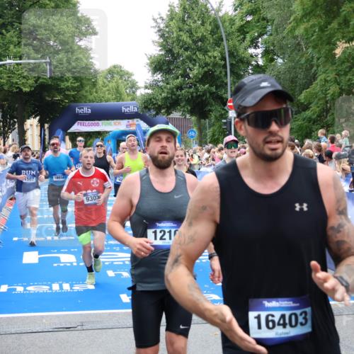29.06.2025 - hella hamburg halbmarathon Zöllner http://msf.ph/oto/8210864 29.06.2025 10:50:12 Ziel 1119, 1216, 1507, 3296, 3562, 7176, 8313, 9031, 9303, 9965, 10371, 11607, 12203, 12235, 13282, 14257, 18228, 18657, 18658 meine-sportfotos.de