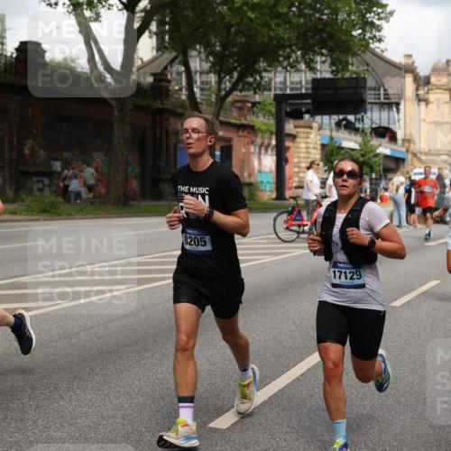 29.06.2025 - hella hamburg halbmarathon Yannick Fuchs http://msf.ph/oto/8210879 29.06.2025 10:45:12 20KM 1335, 1366, 2411, 2540, 2880, 4077, 4816, 5018, 5336, 5600, 5820, 7134, 7369, 7943, 8205, 8261, 8508, 8930, 8989, 10057, 10215, 10508, 10603, 10667, 10691, 11124, 11214, 11422, 11512, 11625, 11733, 12016, 12778, 12949, 13073, 13808, 14125, 14458, 15480, 15720, 15871, 16285, 16291, 16907, 17129, 17823, 18006, 18182, 18413, 19007, 19053 meine-sportfotos.de